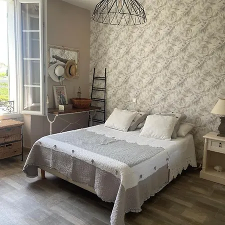 Apartment Avec Jardin En *